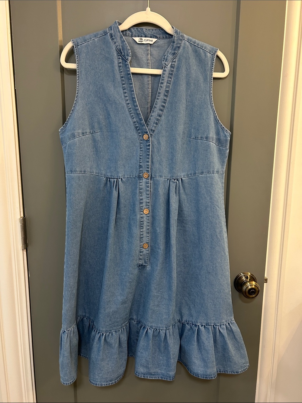 Cupshe Light Blue Sleeveless Denim Button-Front Dress Size Medium